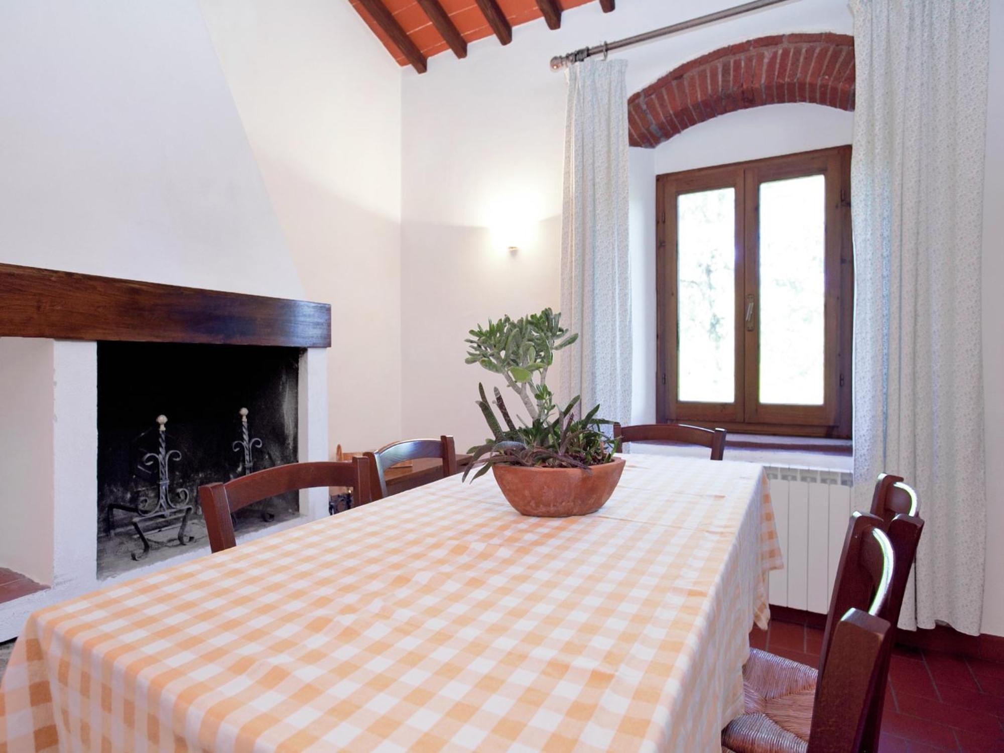 Apartment Pleasant With Swimming Pool Garden Bbq Parking
