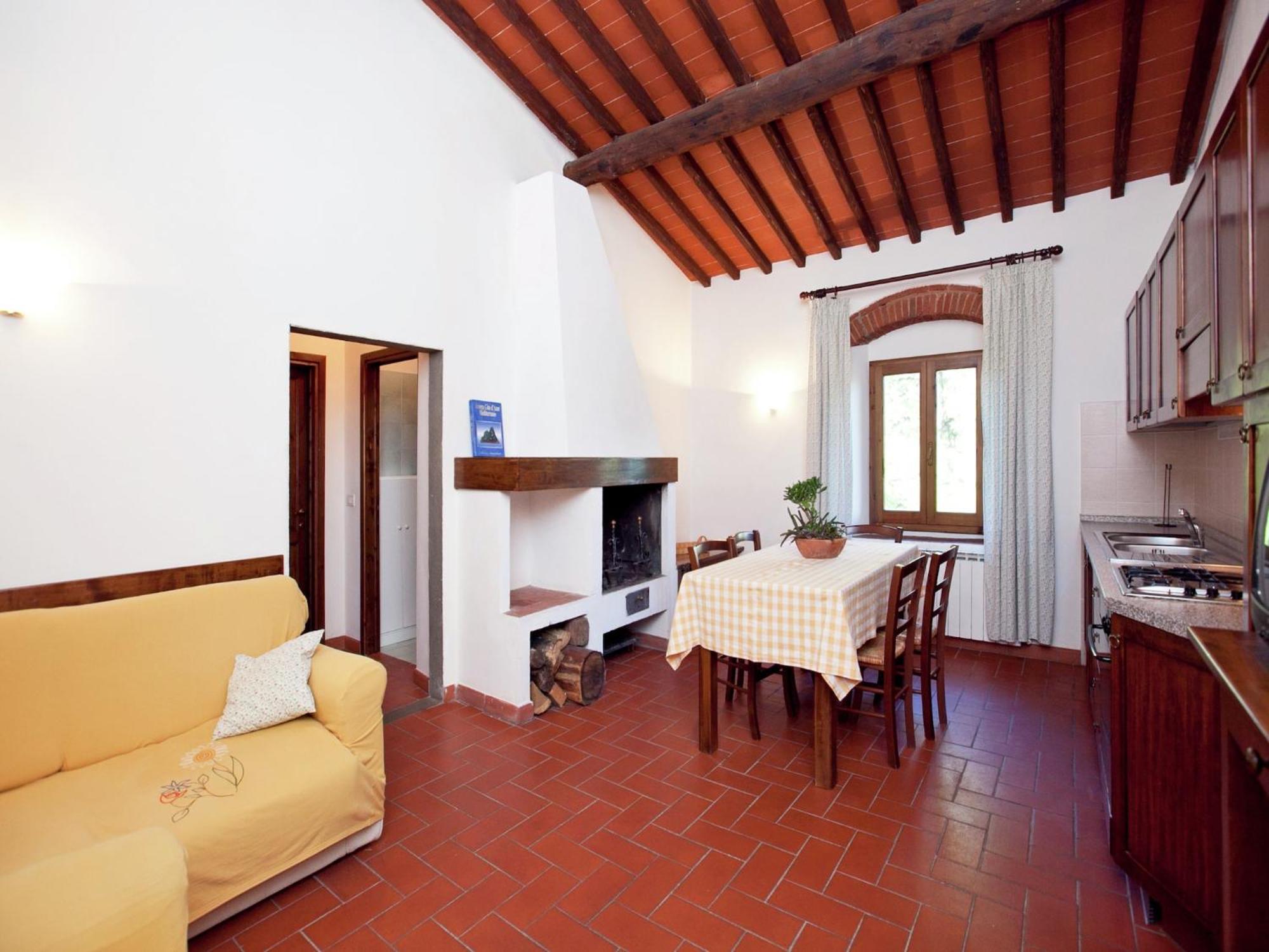Apartment Pleasant With Swimming Pool Garden Bbq Parking
