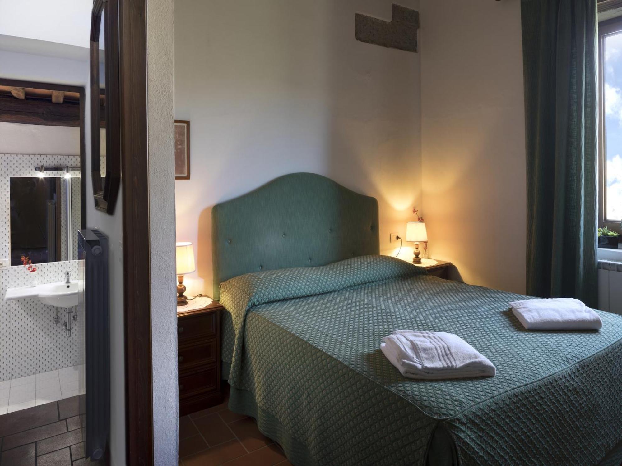 Pleasant With Swimming Pool Garden Bbq Parking Apartment Lucolena in Chianti