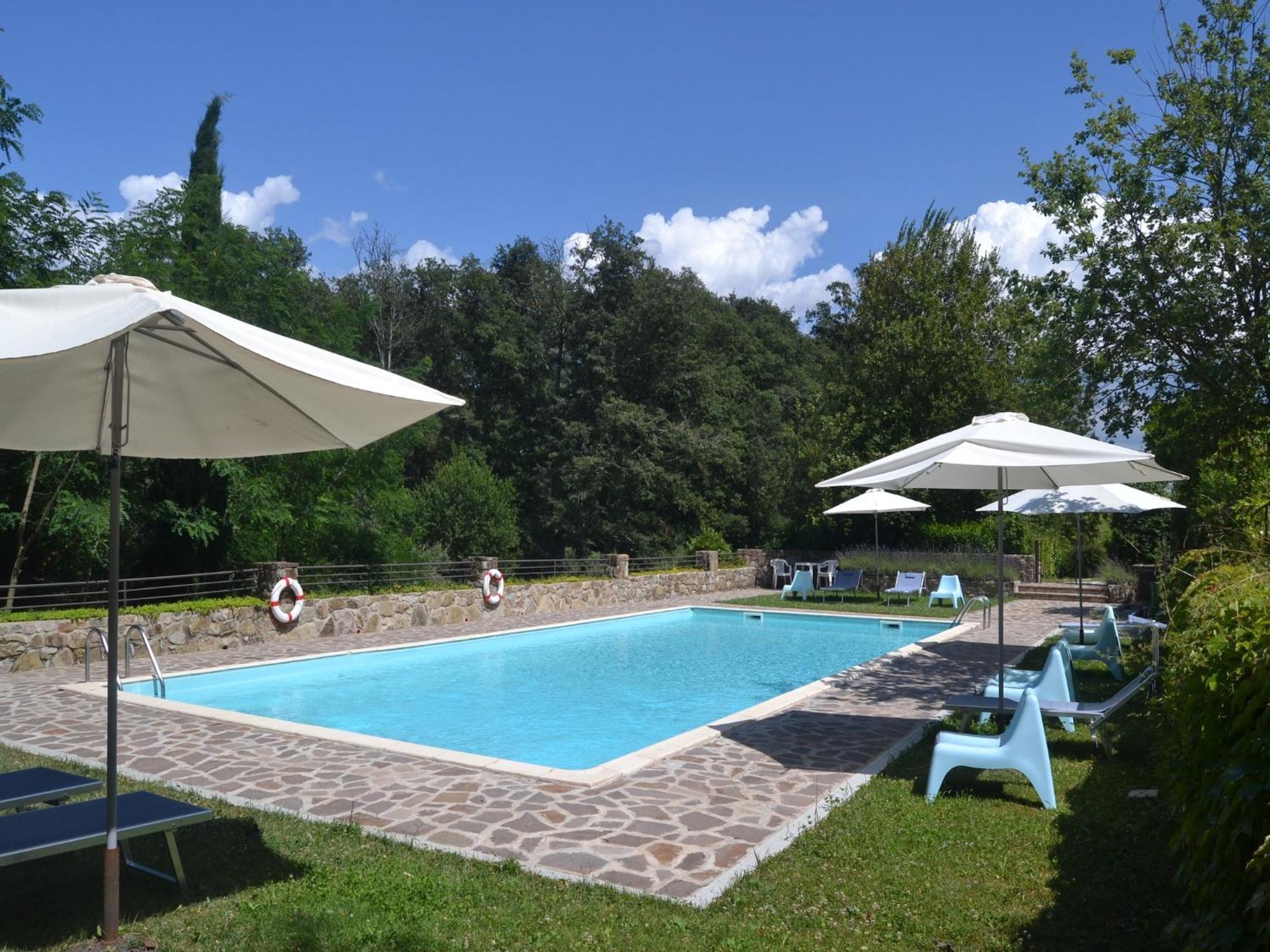 Apartment Pleasant With Swimming Pool Garden Bbq Parking